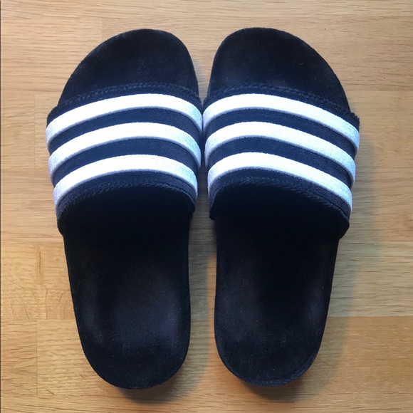 adilette suede slides